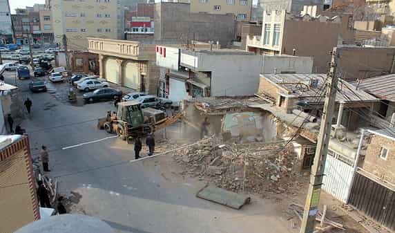 تداوم طرح بازگشایی مسیر خیابان ملازینال