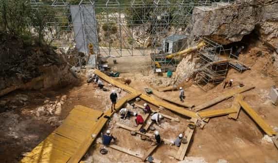 انسان‌های نخستین با خواب زمستانی زنده مانده اند!