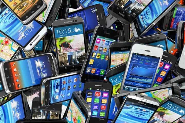 قیمت روز انواع تلفن همراه در ۷ فروردین ۱۴۰۱