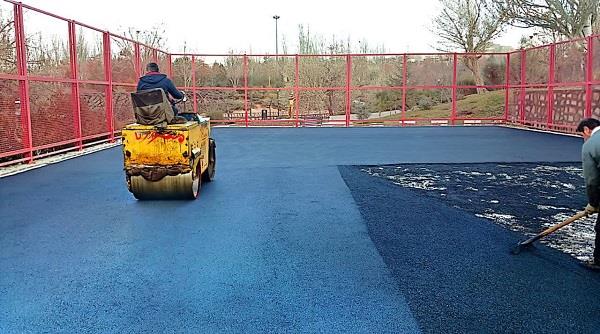 آسفالت ریزی دو زمین ورزشی در خیابان ورزش ائل گلی