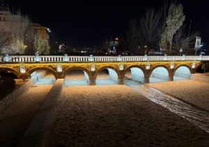 اجرای طرح نورپردازی پل قاری تبریز
