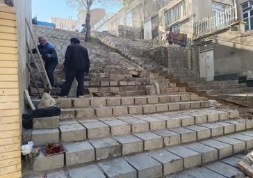 اجرای طرح ایمن سازی معابر شیب دار منطقه 10 در راستای بهبود کیفیت زندگی شهروندان