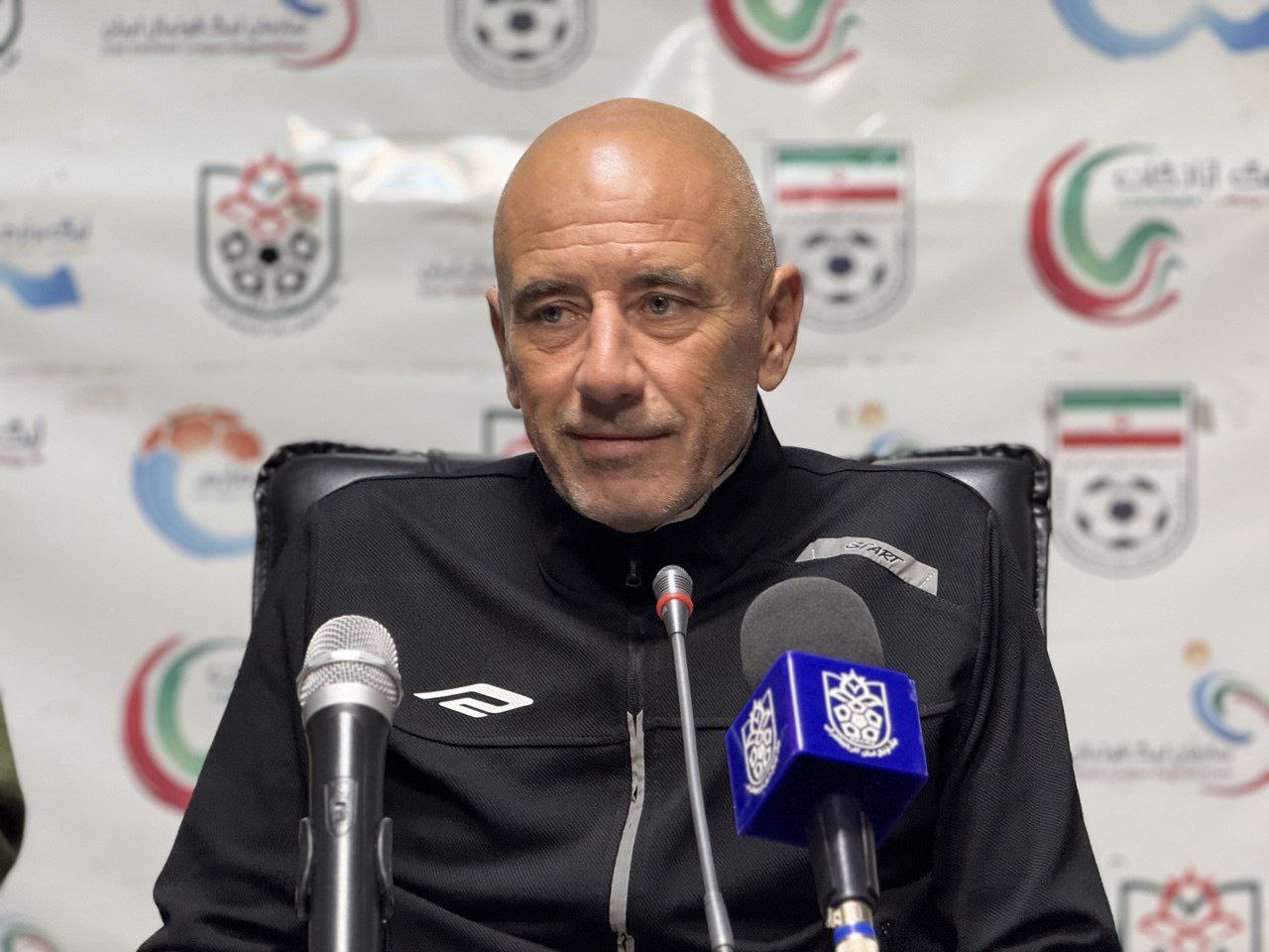 تراکتور زیباترین فوتبال را ارائه می‌کند/ ۶ کارت زرد بازی قبل عجیب و غریب بود