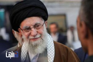 بازدید رهبر انقلاب از غرفه فعالان بخش کشاورزی در نمایشگاه پیشگامان پیشرفت