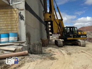 اجرای عملیات پایدارسازی ترانشه ادیب کوی استانداری توسط شهرداری منطقه ۵