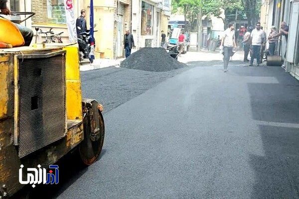 شهردار منطقه ۴ تبریز از آسفالت ریزی ۵۰۳ تنی با هدف مناسب‌سازی مسیر تردد شهروندان در معابر سطح حوزه طی هفته گذشته خبر داد.