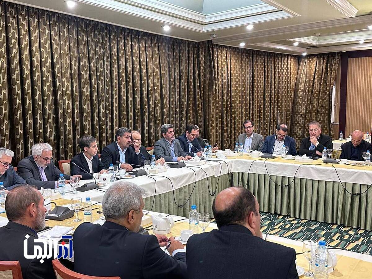 تصویب طرح بازنشستگی پیش از موعد بیمه‌شدگان و همسان‌سازی مستمری‌های صندوق