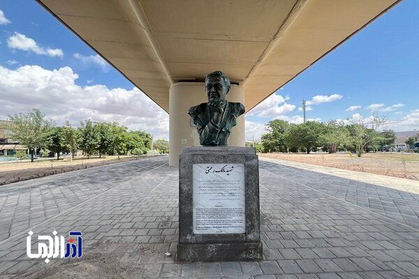 کنایه خبرنگار تبریزی به تندیس جنجالی استاندار شهید