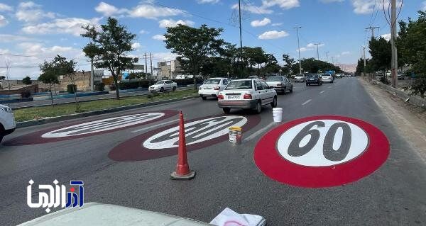 اجرای علایم افقی اضطراری در معابر اصلی حوزه جنوبغرب تبریز