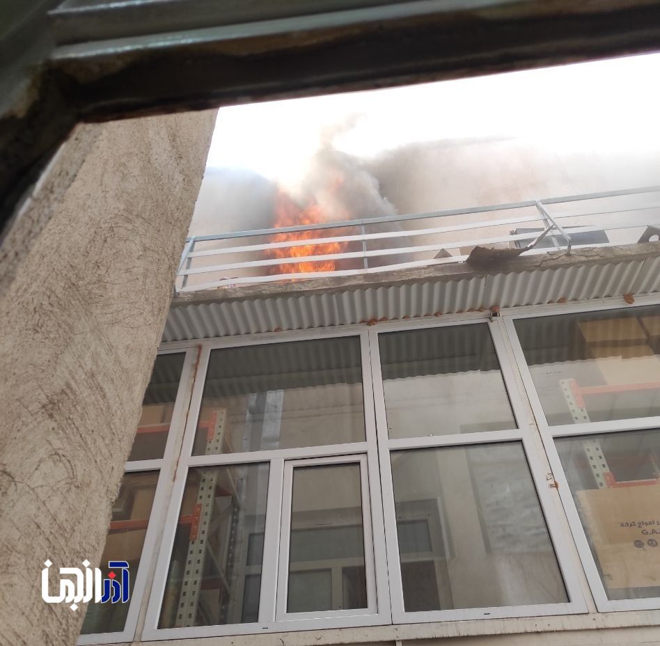 مهار آتش‌سوزی در پاساژ شریعتی تبریز