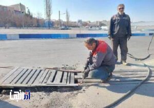 اجرای عملیات همسطح‌سازی دریچه‌های فلزی سطح منطقه ۷