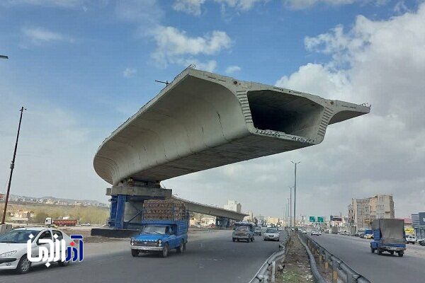 بهره برداری از پل روگذر شهدای قره داغ طی روزهای آتی