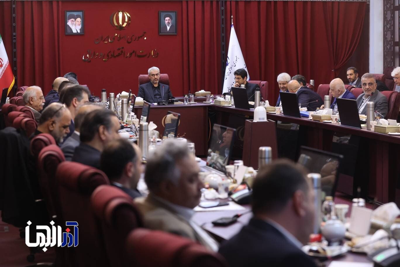 رفع موانع تولید در دستور کار دولت است