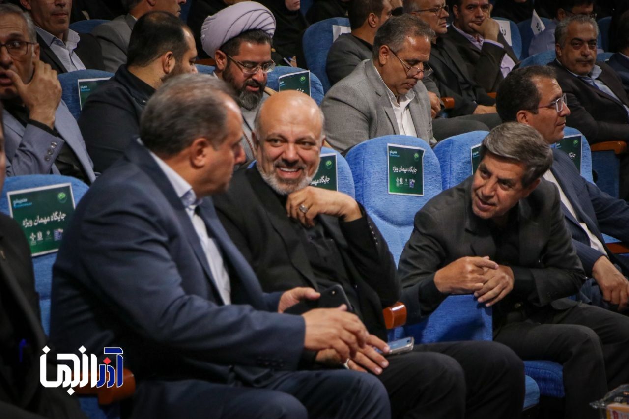هوش مصنوعی رسما وارد مدارس آذربایجان شد!