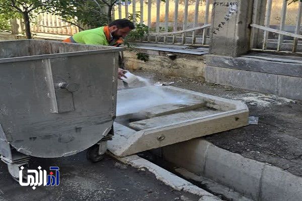 عملیات گندزدایی و آهک‌پاشی زیرباکس‌ها در منطقه ۵