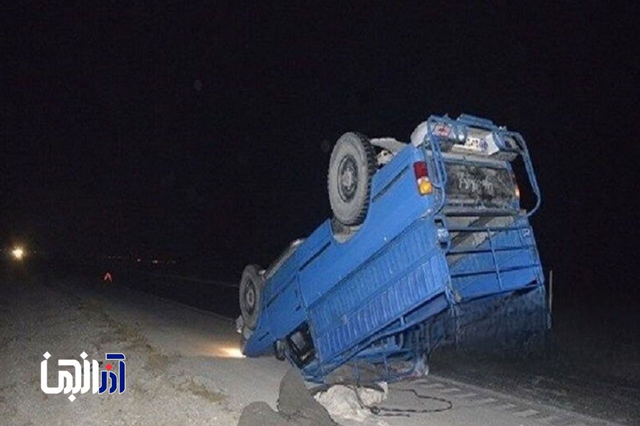 واژگونی نیسان با ۱۸ سرنشین در مراغه