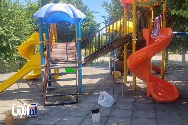 نوسازی و بازسازی وسایل بازی کودکان در بوستان‌های سطح منطقه ۸