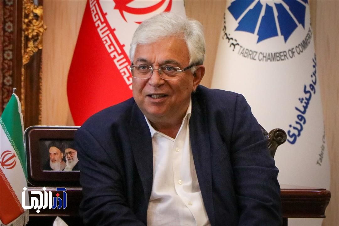 دولت میدان اقتصاد را به بخش خصوصی بسپارد